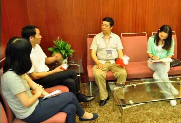 “数码产品：抖音合集功能如何开通 创建合集教程”