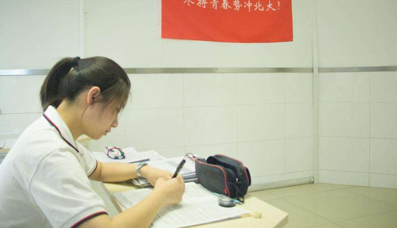 “俄罗斯维和部队将前往纳卡”